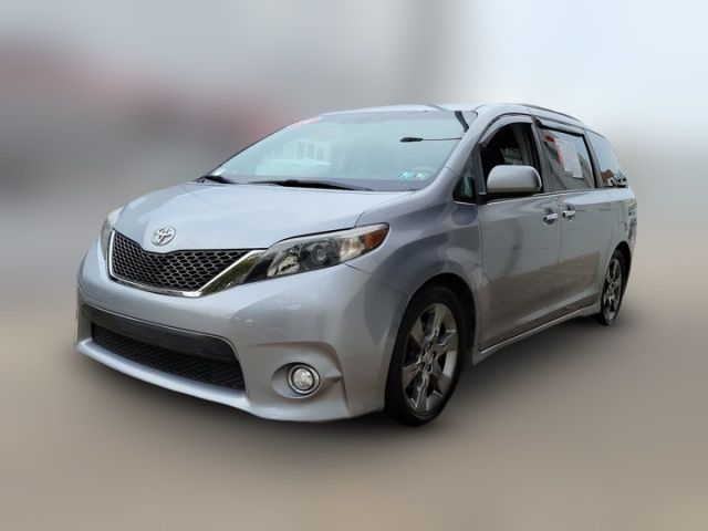 2014 Toyota Sienna SE