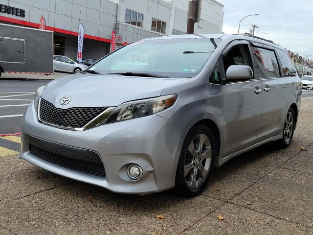 2014 Toyota Sienna SE