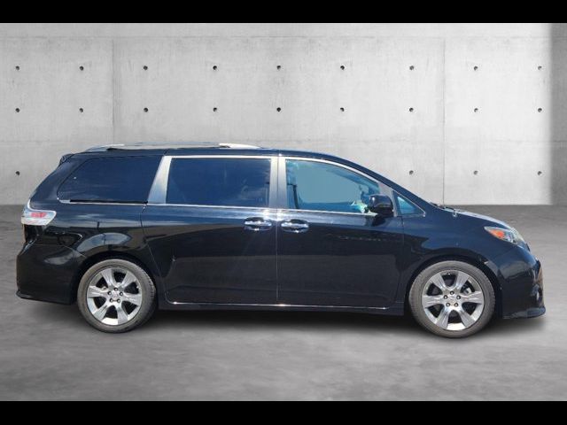 2014 Toyota Sienna SE