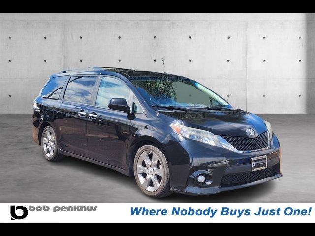 2014 Toyota Sienna SE