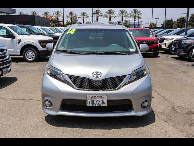 2014 Toyota Sienna SE