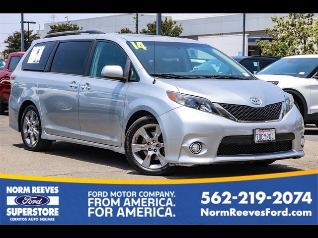 2014 Toyota Sienna SE