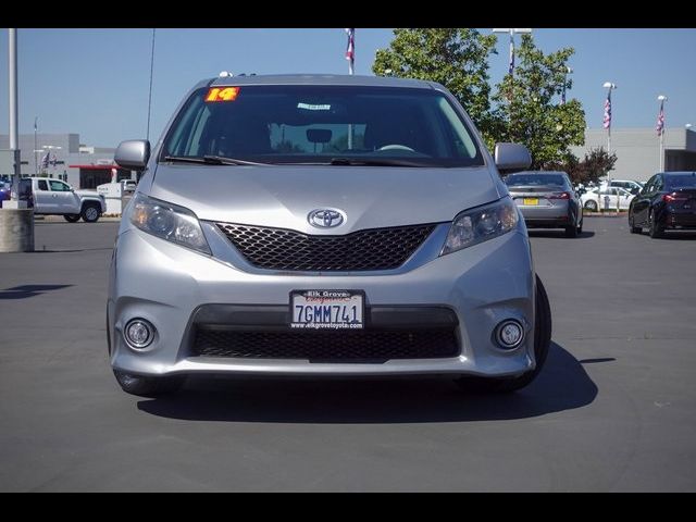 2014 Toyota Sienna SE