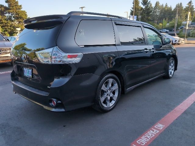 2014 Toyota Sienna SE