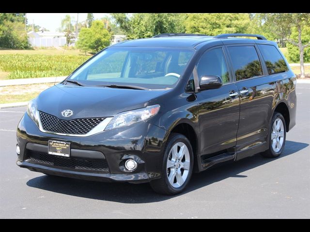 2014 Toyota Sienna SE