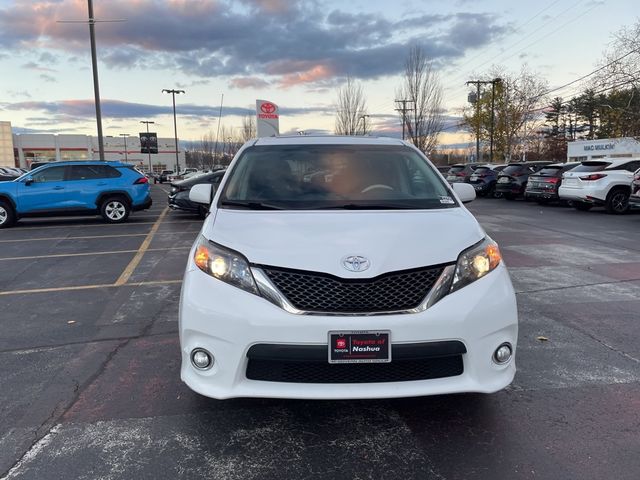 2014 Toyota Sienna SE