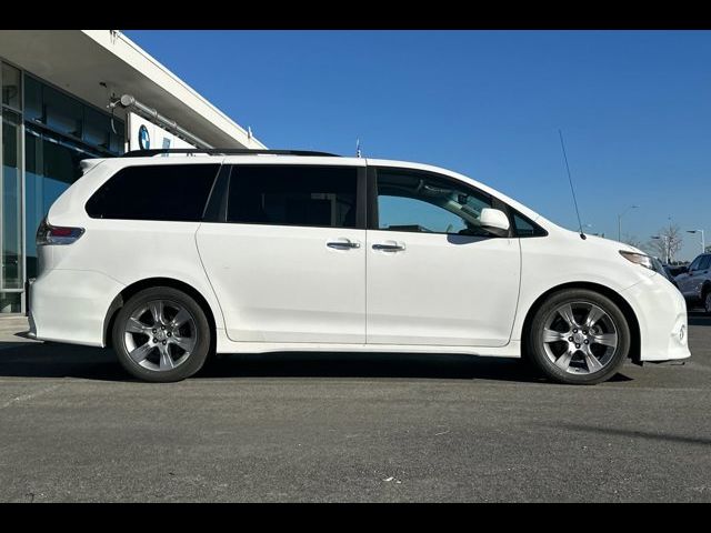 2014 Toyota Sienna SE