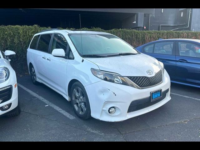 2014 Toyota Sienna SE