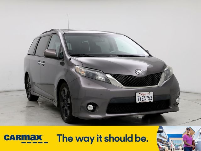 2014 Toyota Sienna SE