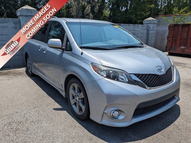 2014 Toyota Sienna SE