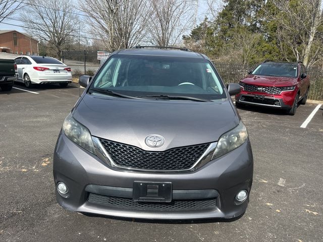 2014 Toyota Sienna SE