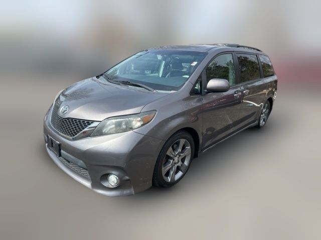 2014 Toyota Sienna SE