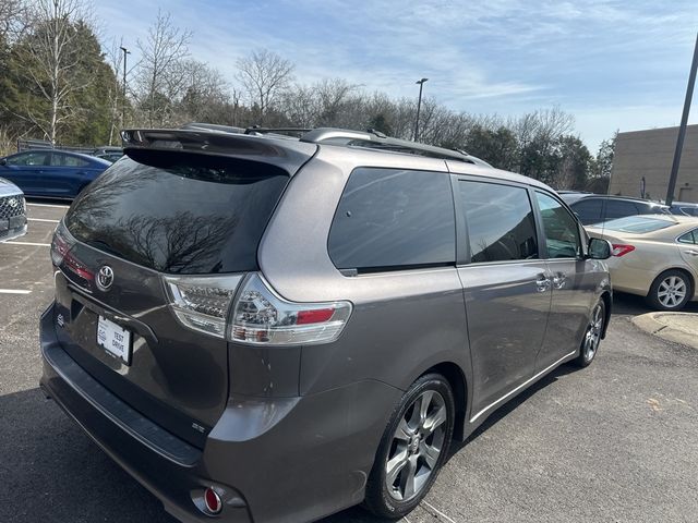 2014 Toyota Sienna SE