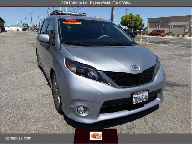 2014 Toyota Sienna SE