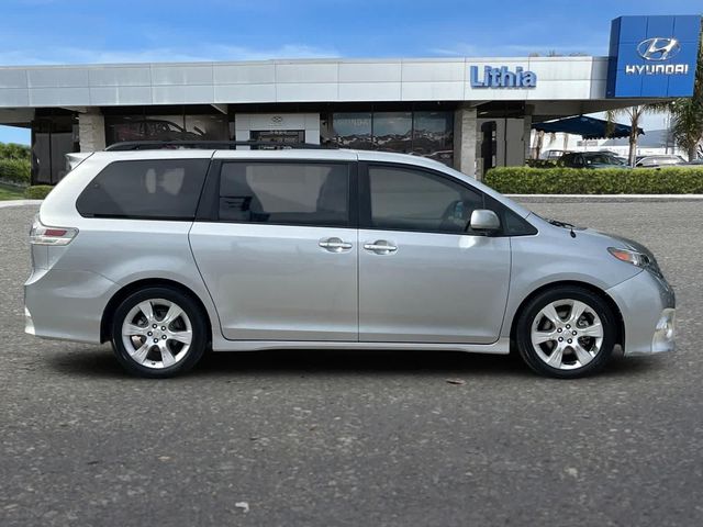 2014 Toyota Sienna SE