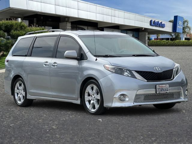 2014 Toyota Sienna SE