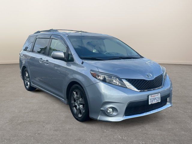 2014 Toyota Sienna SE