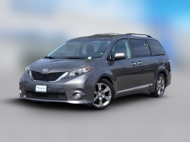 2014 Toyota Sienna SE