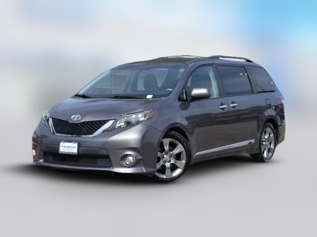 2014 Toyota Sienna SE