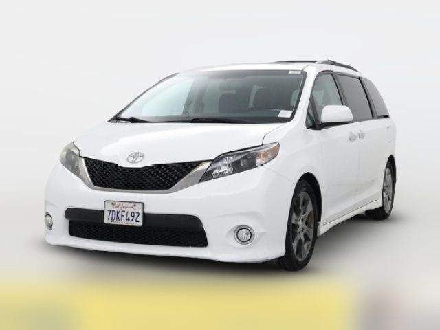 2014 Toyota Sienna SE