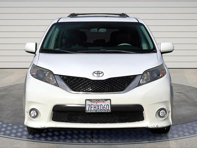 2014 Toyota Sienna SE