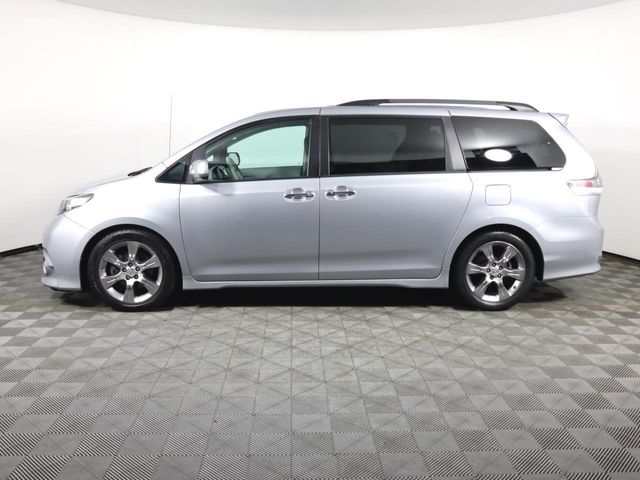 2014 Toyota Sienna SE