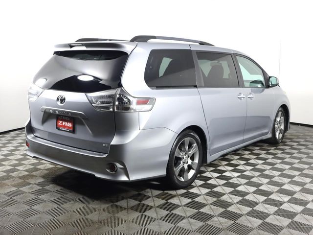 2014 Toyota Sienna SE