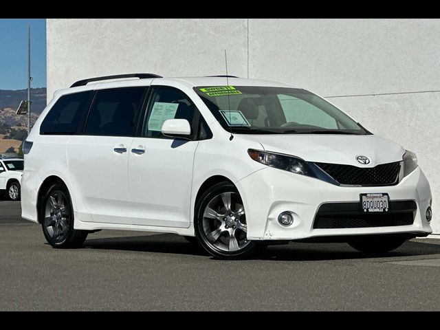 2014 Toyota Sienna SE