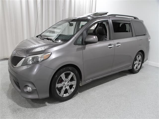 2014 Toyota Sienna SE