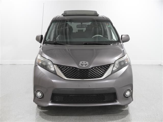 2014 Toyota Sienna SE