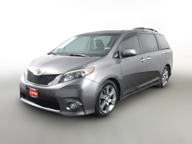 2014 Toyota Sienna SE