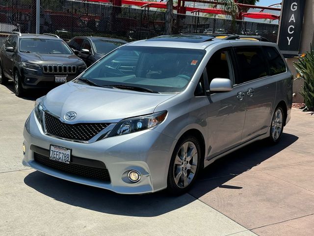 2014 Toyota Sienna SE