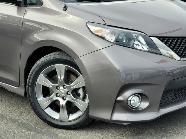 2014 Toyota Sienna SE