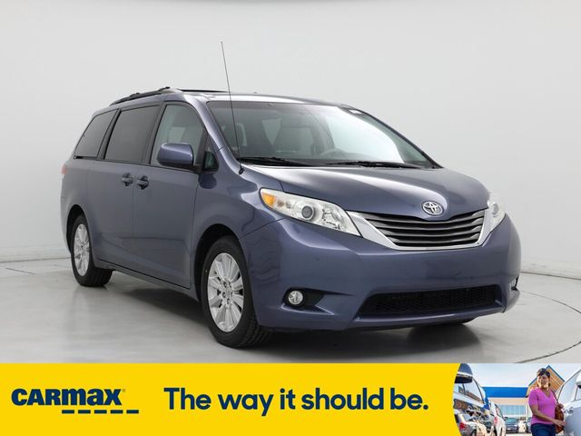 2014 Toyota Sienna XLE