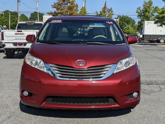 2014 Toyota Sienna XLE