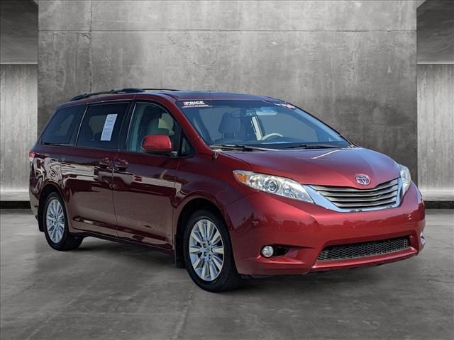 2014 Toyota Sienna XLE