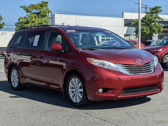 2014 Toyota Sienna XLE