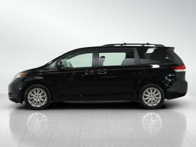 2014 Toyota Sienna XLE