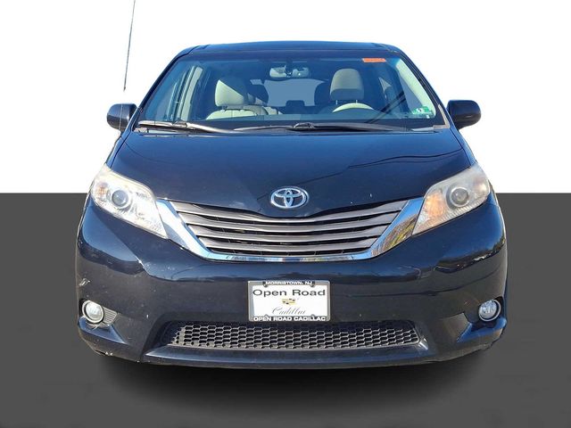 2014 Toyota Sienna XLE