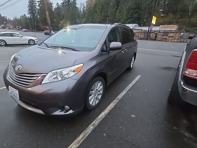 2014 Toyota Sienna XLE