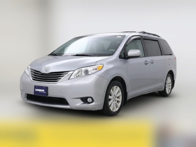 2014 Toyota Sienna XLE