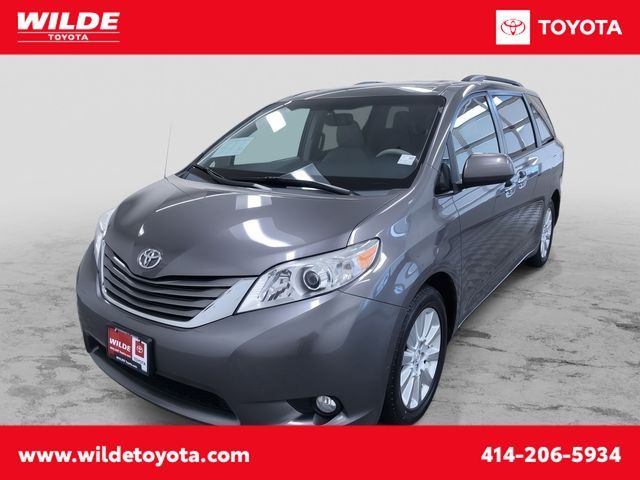 2014 Toyota Sienna XLE