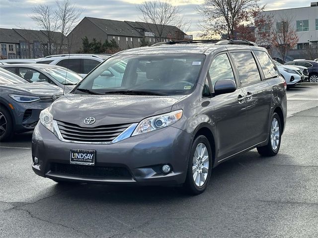 2014 Toyota Sienna 