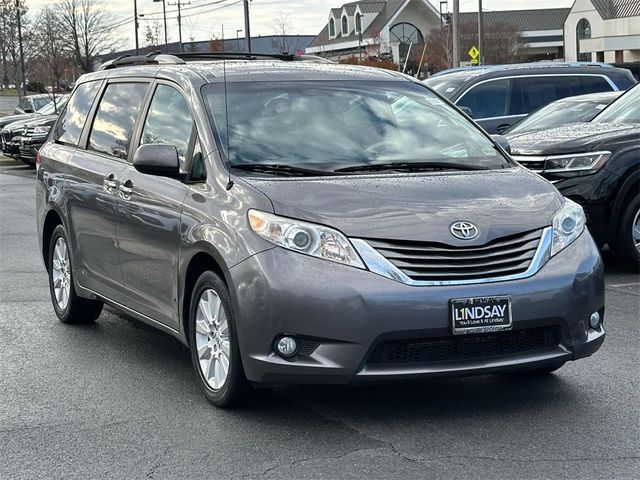 2014 Toyota Sienna 