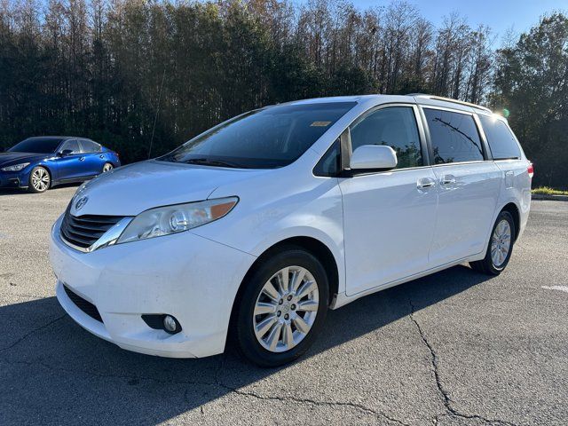 2014 Toyota Sienna XLE