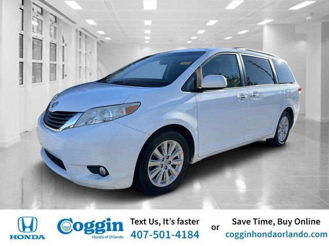 2014 Toyota Sienna XLE