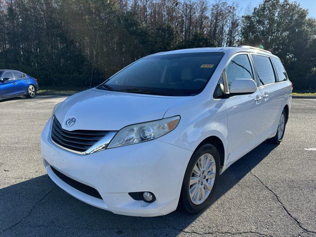 2014 Toyota Sienna XLE