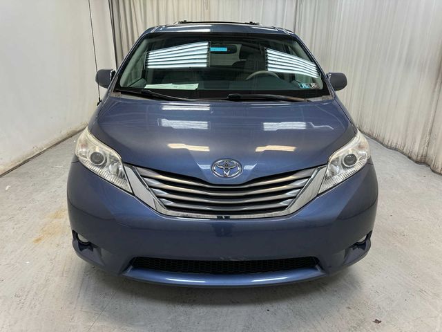 2014 Toyota Sienna XLE