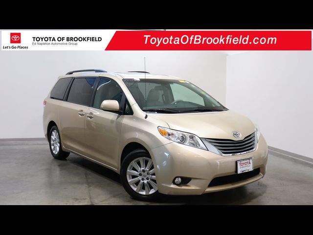 2014 Toyota Sienna XLE