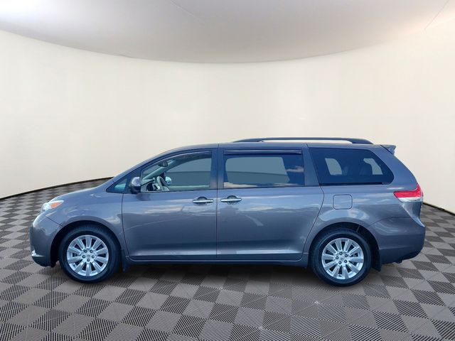 2014 Toyota Sienna XLE